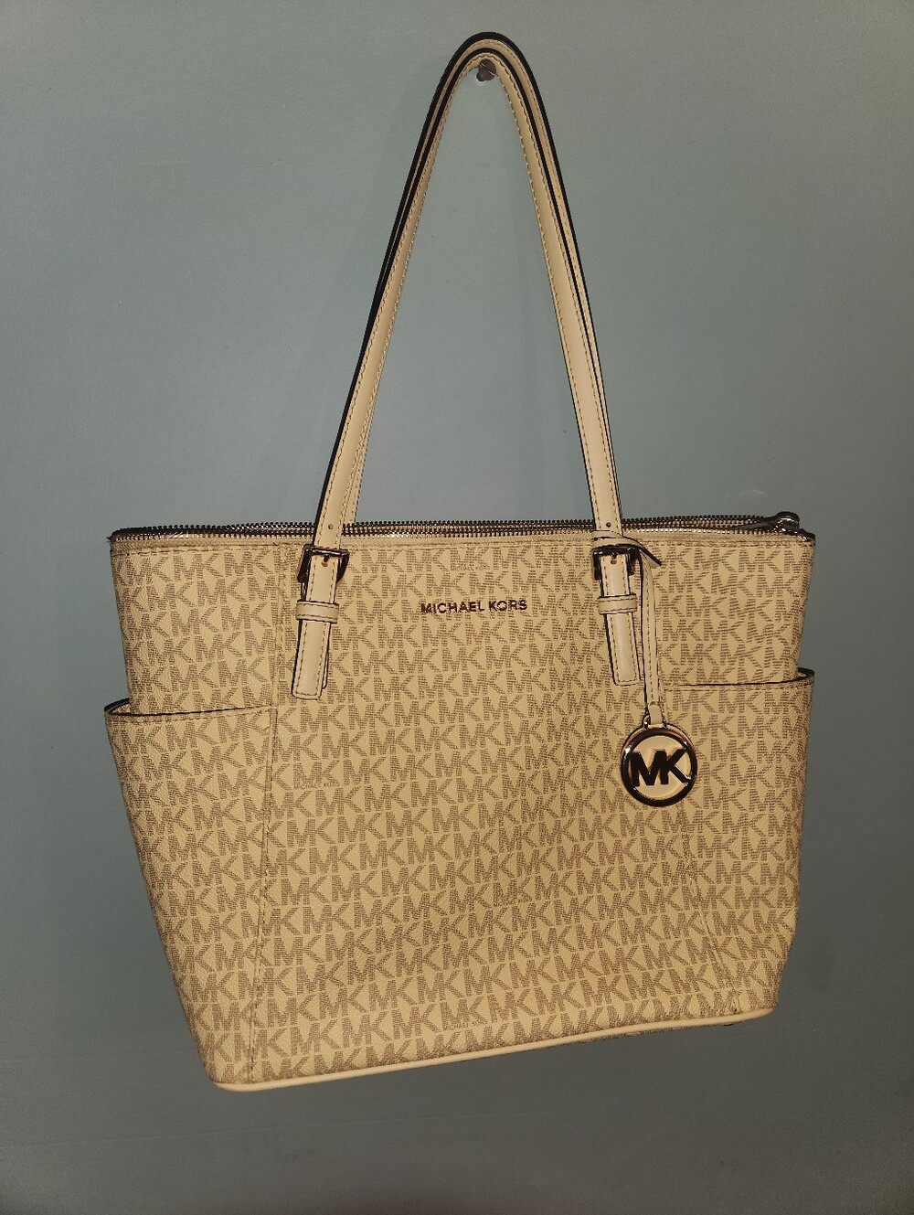 Michael Kors Jet Set East/West Top Zip Tote